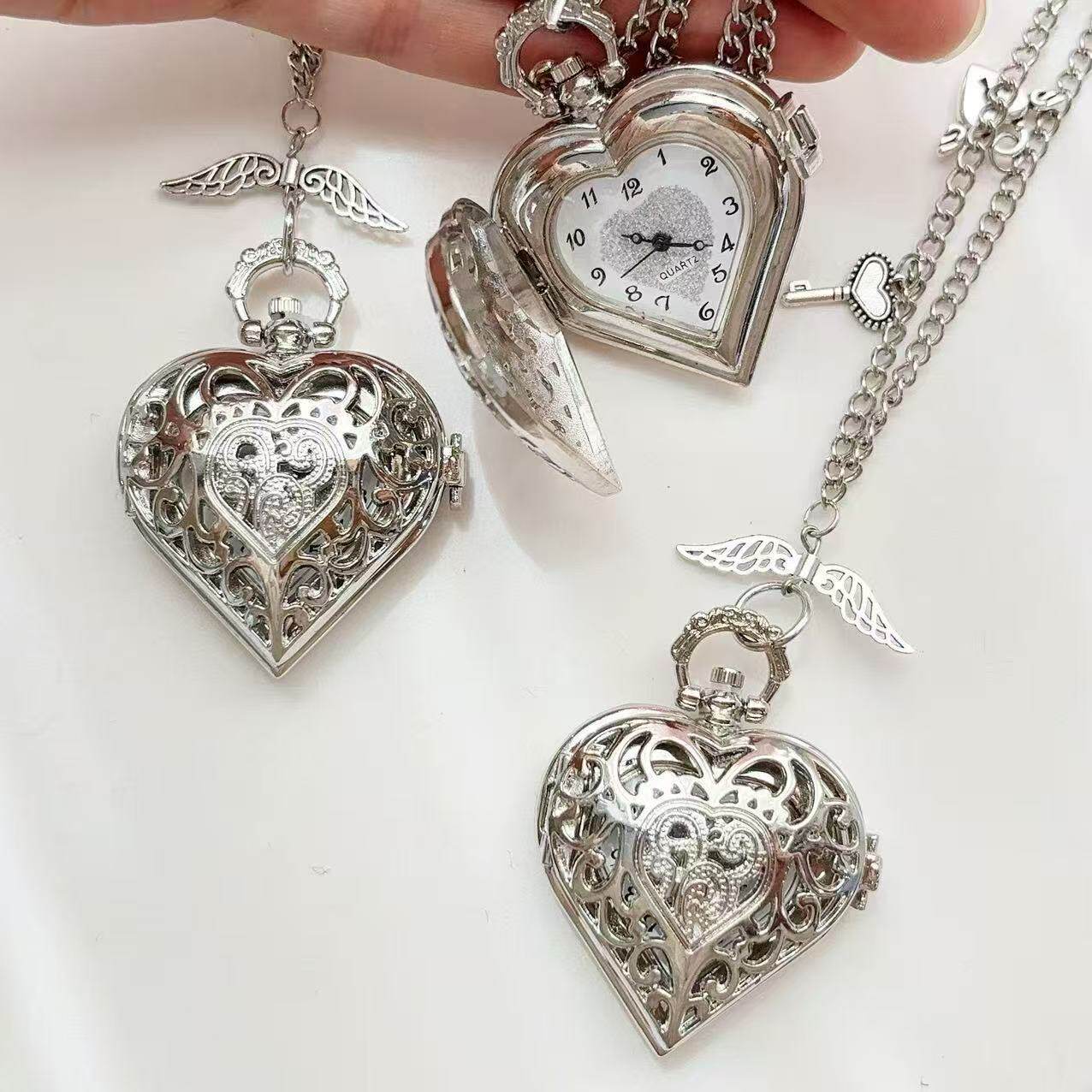 Y2K Hollow Heart Pocket Watch  - Vintage Jewelry Watches Women 评论和价格