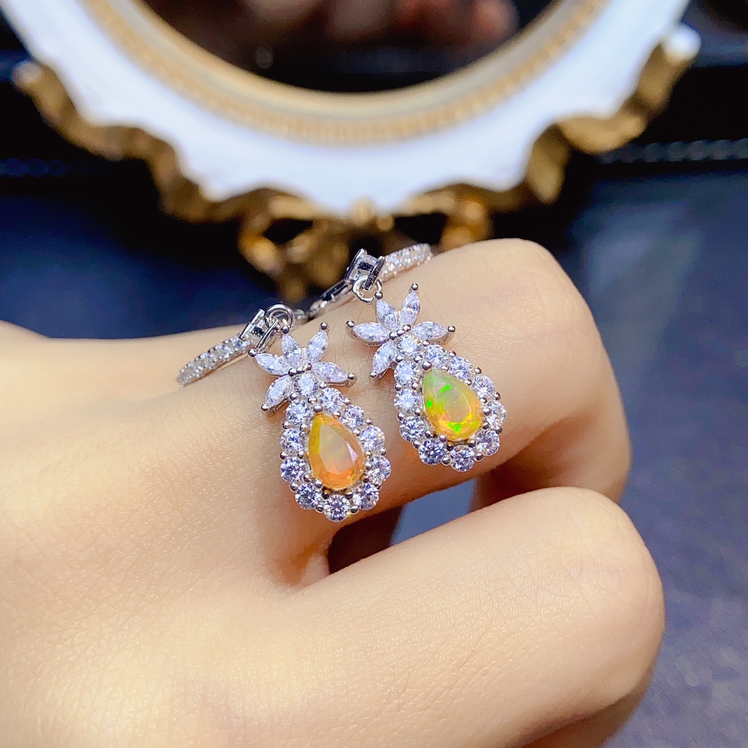 925 Sterling Silver Classical  - Opal Earrings Dangle 评论和价格