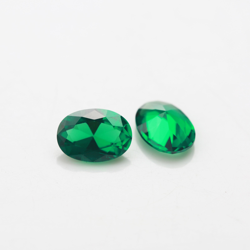 Pretty Emerald Green Oval Cut  - Turquoise Stone Ring 评论和价格